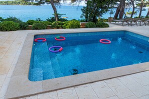 Pool - Stunning seafront 5 bedroom villa with full privacy and great seafront location. (Jelsa)