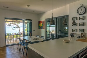 Dining - Stunning seafront 5 bedroom villa with full privacy and great seafront location. (Jelsa)