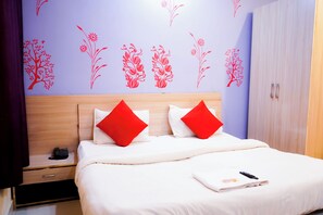 Deluxe Double Room, Balcony | Desk, free WiFi - Roomshala Hotel Rose Residency (New Delhi)