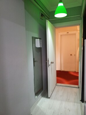 Basic Apartment, Balcony, City View | Interior - LAVİNYA APART OTEL  (Isparta)