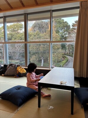 Room, Garden View | Blackout drapes, iron/ironing board, free WiFi, bed sheets - Lapis Jogasaki B&B (Ito)
