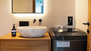 Villa, terras, uitzicht op tuin | Interieur