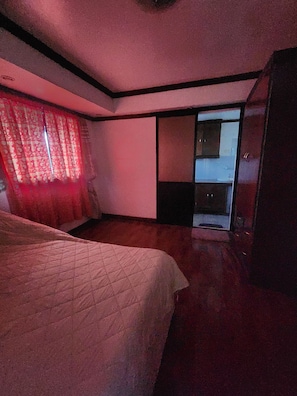 Superior Penthouse, Ocean View | Desk, laptop workspace, free WiFi - European condo Rentals Toril (Davao)