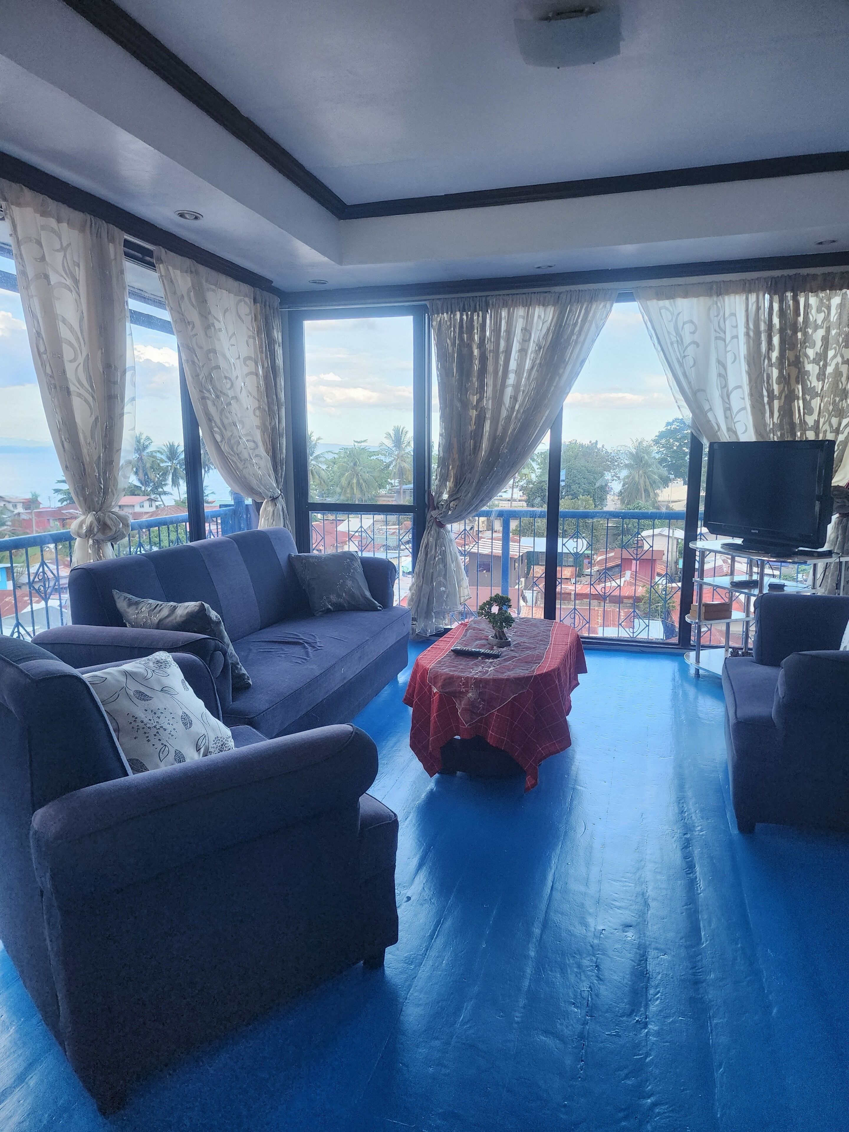 Penthouse superior, vista al océano | Escritorio, espacio para trabajar con laptop y wifi gratis 