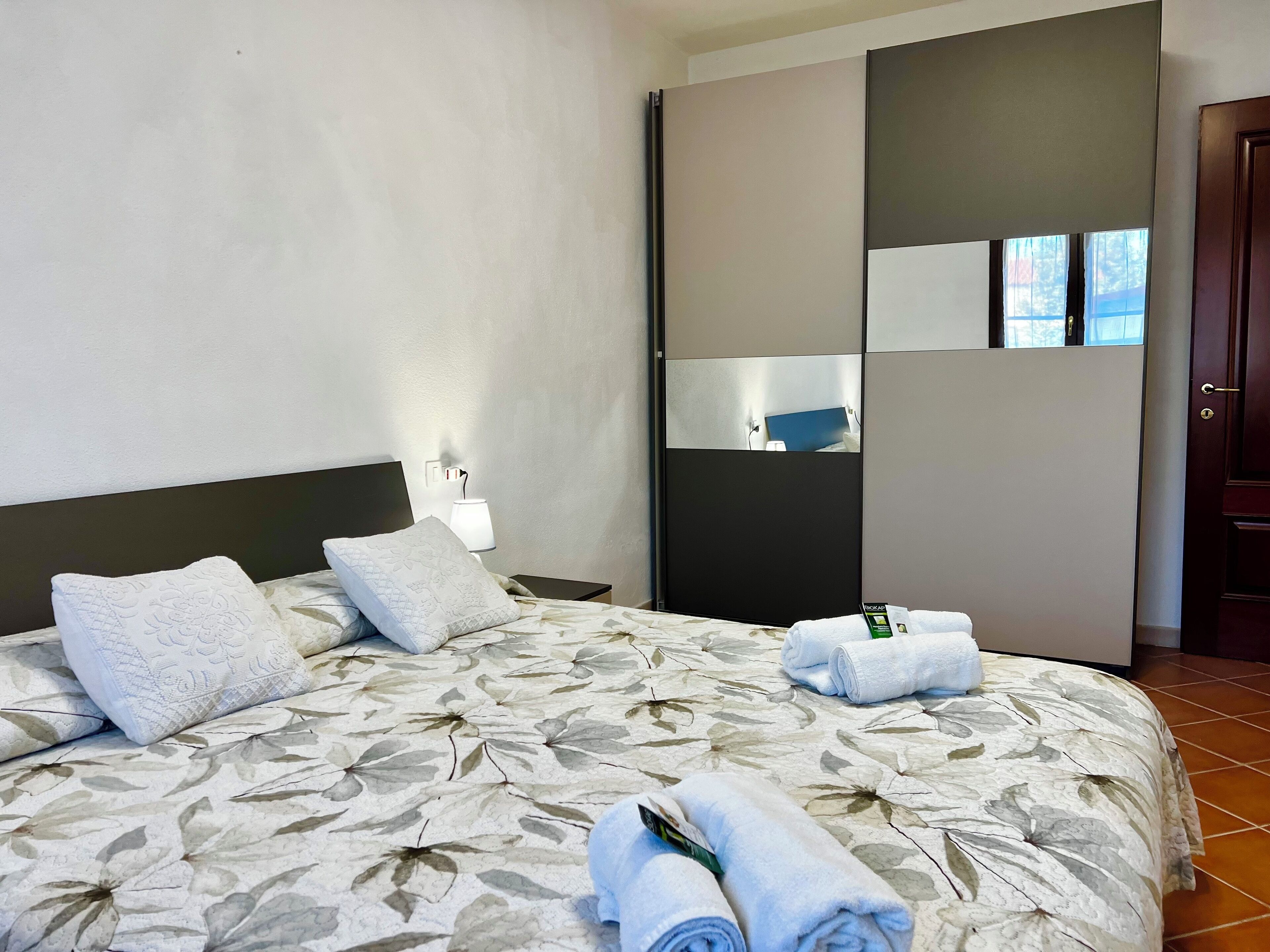 2 makuuhuonetta, silitysrauta/-lauta, Wi-Fi, vuodevaatteet