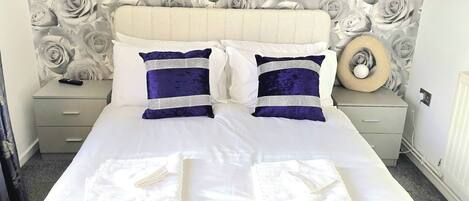 Apartment, 2 Bedrooms, Garden View | 2 bedrooms