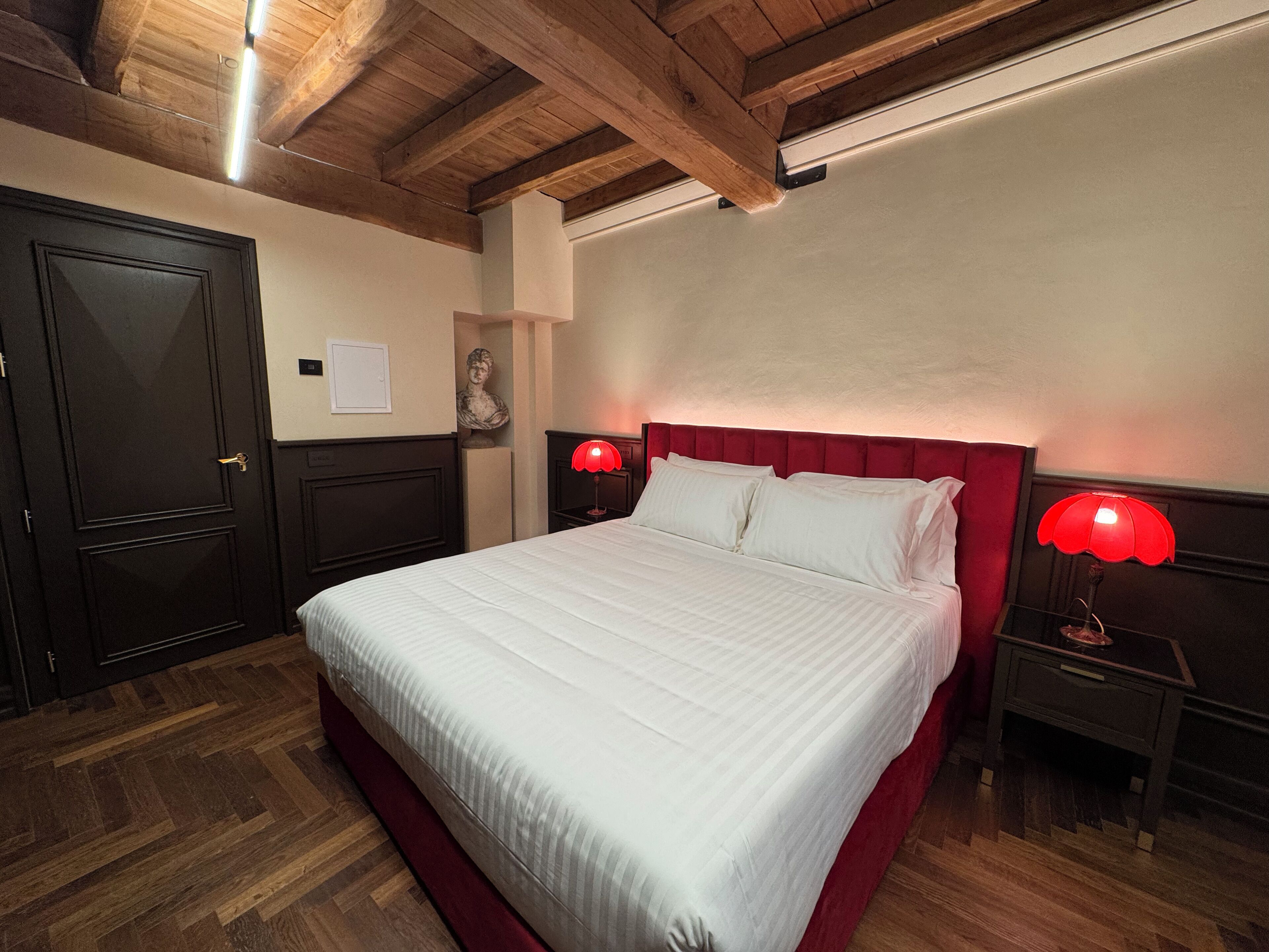 Superior Room | Minibar, in-room safe, desk, free WiFi