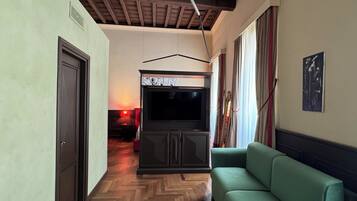 Pantheon Suite