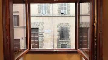 Minibar, coffres-forts dans les chambres, bureau, Wi-Fi gratuit
