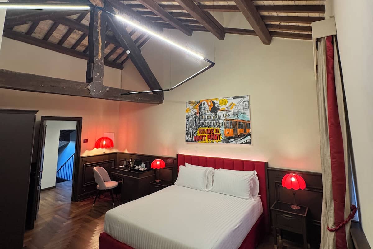 Minibar, una cassaforte in camera, una scrivania, Wi-Fi gratuito