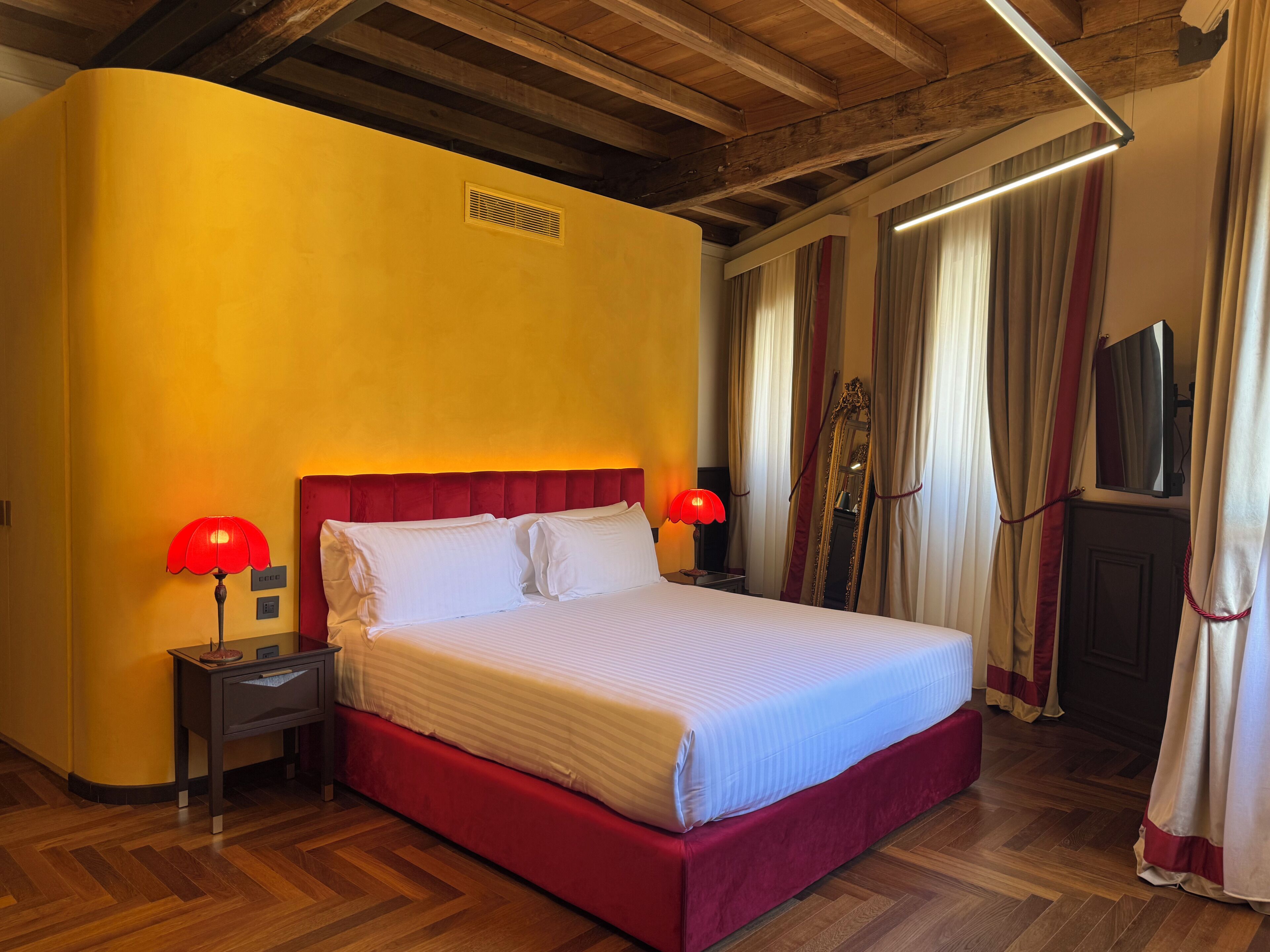 Bramante Suite | Minibar, in-room safe, desk, WiFi (free)