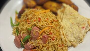 Free daily continental breakfast