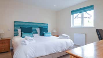 4 habitaciones, decoración personalizada y muebles diferentes