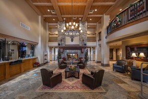 Lobby - 3BR Ski-in/out+Ski Valet, Pool, Hot Tub, Fireplace (Park City)