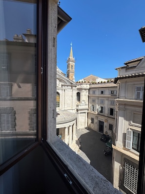 Deluxe Room | Minibar, in-room safe, desk, free WiFi - Palazzo Gambirasi Aparthotel Roma (Rome)