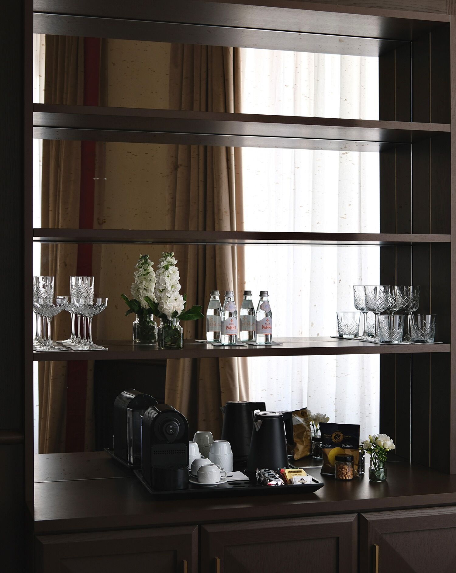 Art Suite | Minibar