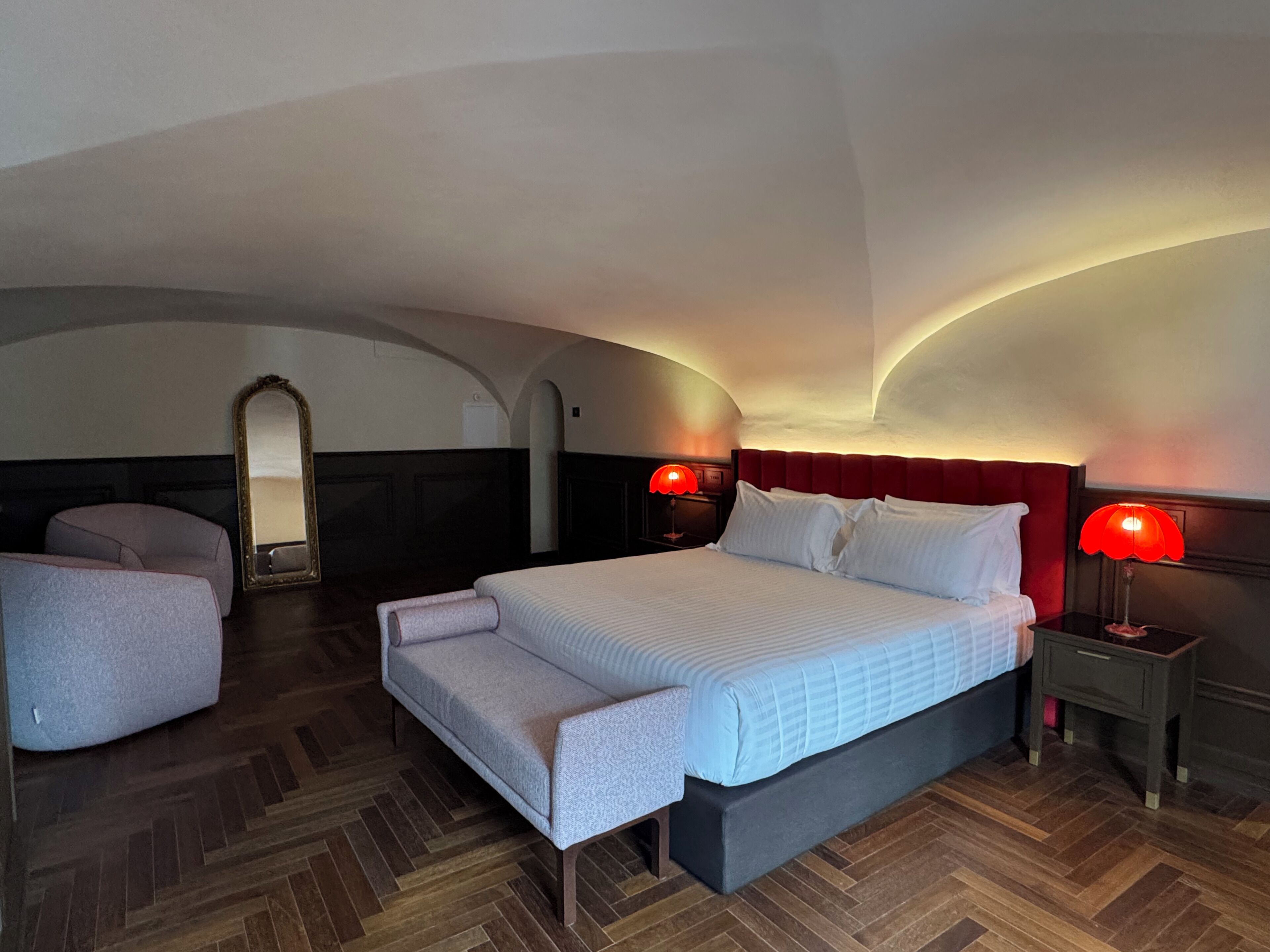 Luxury Apartment Navona | Minibar, in-room safe, desk, free WiFi