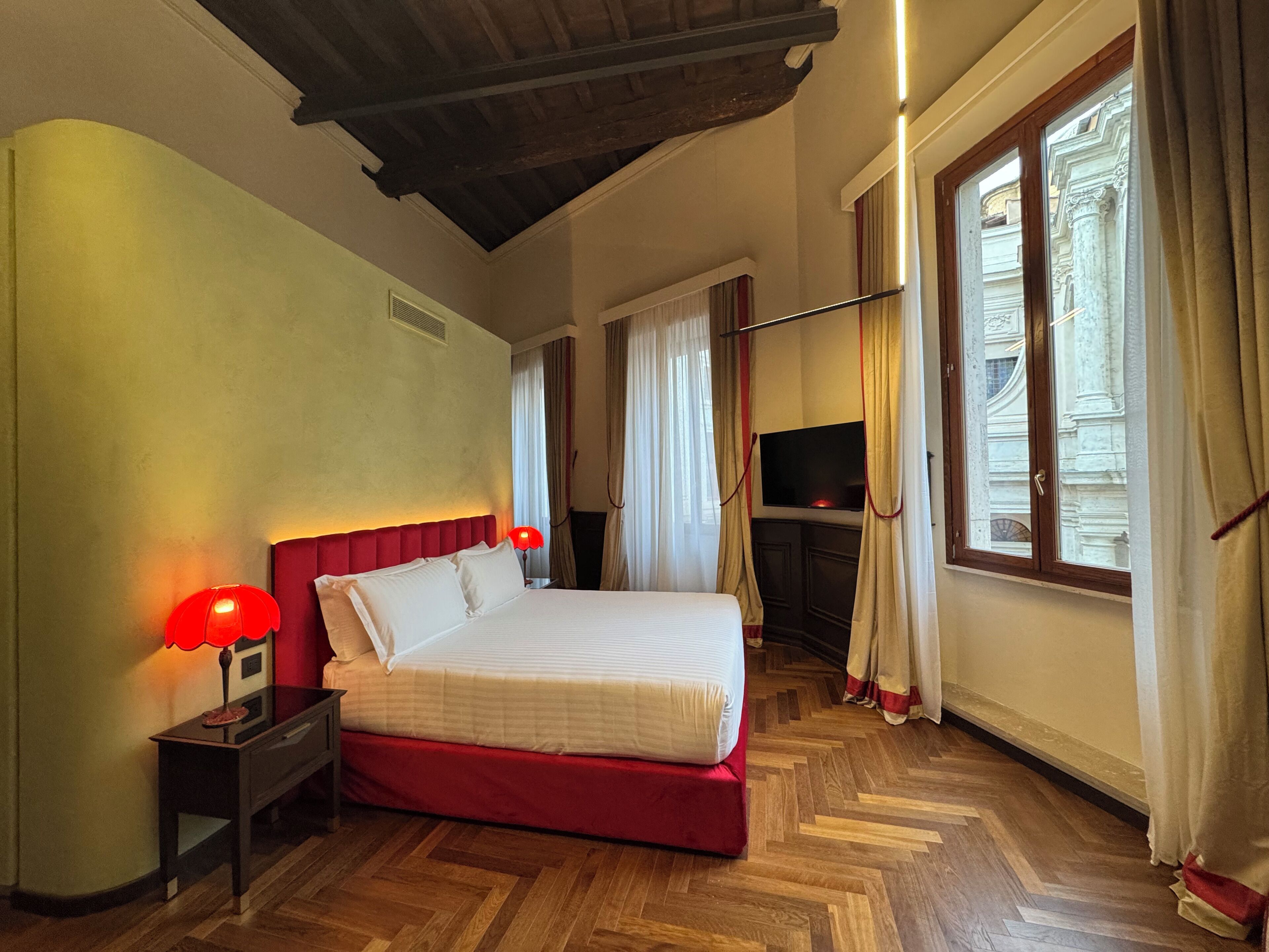 Cesare Suite | Minibar, in-room safe, desk, free WiFi