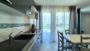 Private kitchen - Grand T2 Port Fréjus (Fréjus)