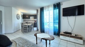 Living area - Grand T2 Port Fréjus (Fréjus)