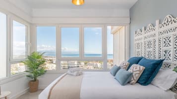 Escrivaninha, ferros/tábuas de passar roupa, Wi-Fi, roupa de cama