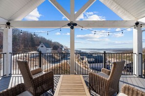 Property grounds - Beautiful Mini Lakeview - 5 Bedrooms-private hot tub/fire pit (Branson)