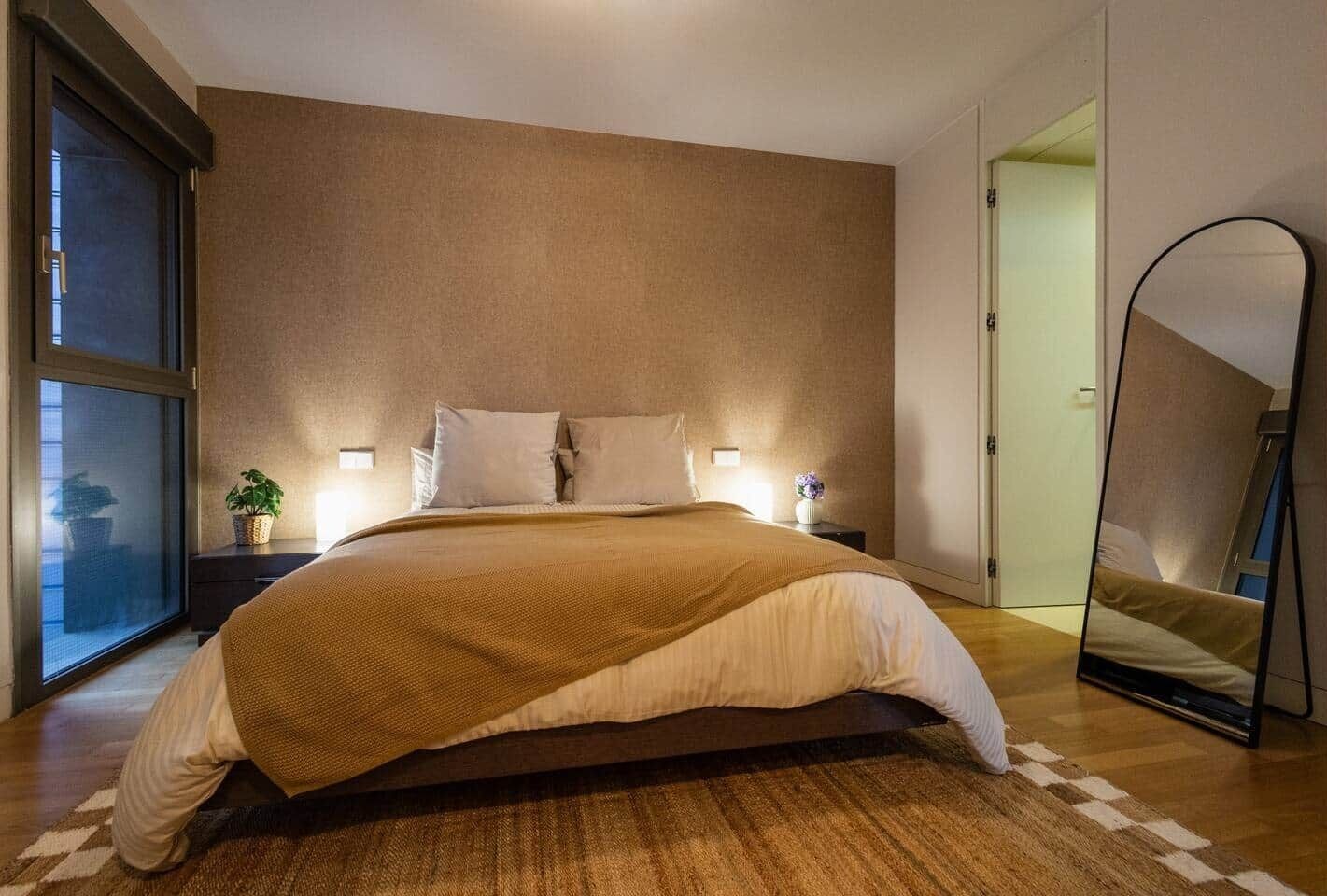 2 slaapkamers, een strijkplank/strijkijzer, wifi, beddengoed