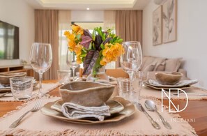 Interior - Nana in Diani’s Luxurious Escape 2bed Ac/wifi beachfront access (Diani Beach)