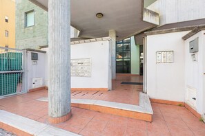 Exterior detail - Studio Apartment De Blasi by BarbarHouse (Lecce)