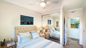 Bügeleisen/Bügelbrett, Internetzugang, Bettwäsche