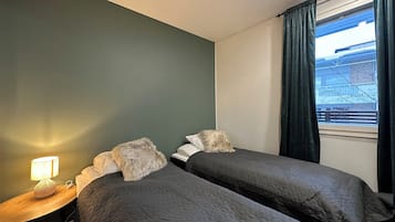 Standard Apartment | Blackout drapes, soundproofing, iron/ironing board, free WiFi