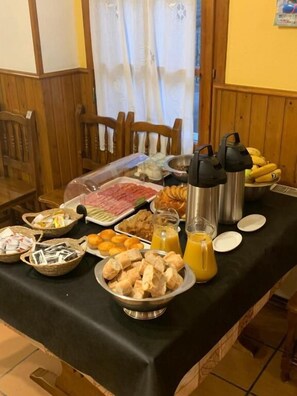 تناول الطعام