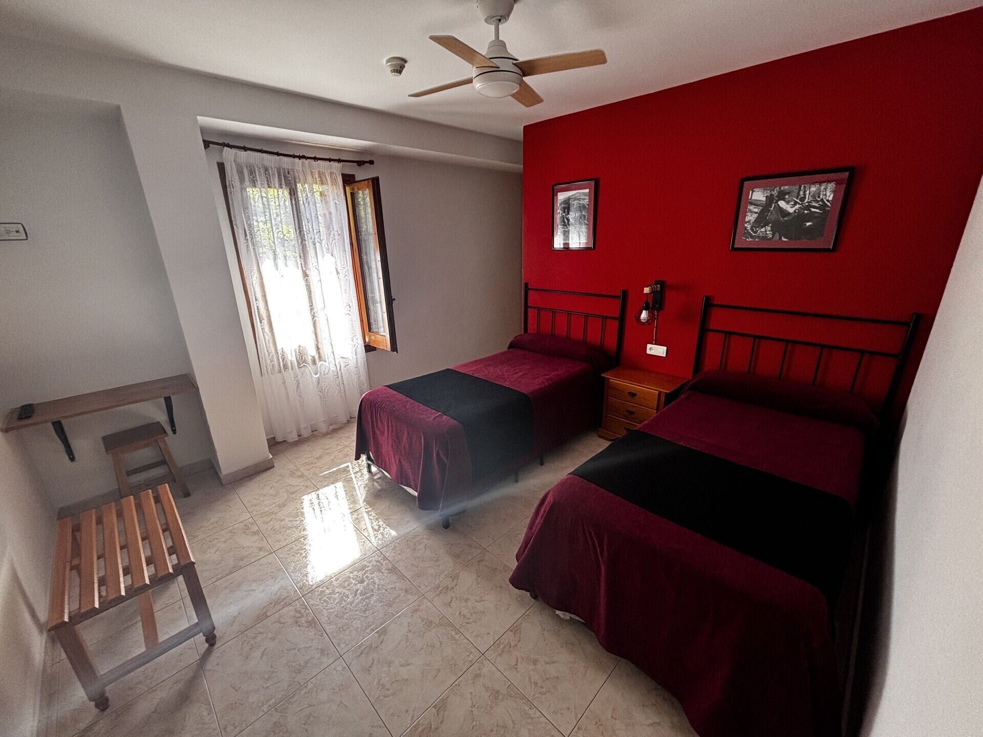 Twin Room, Mountain View