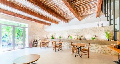 Room 'Monique' with shared terrace, private garden and air conditioning