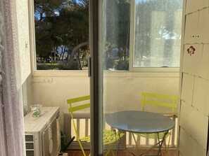 Interior - Studio with air conditioning in Balaruc-les-Bains (Balaruc-les-Bains)