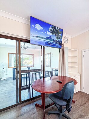 Interior - Spacious 5BR Family Home / 2 Free Parking / Walk to Train & Shops (Revesby)