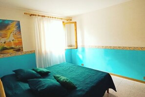 Bügeleisen/Bügelbrett, Bettwäsche