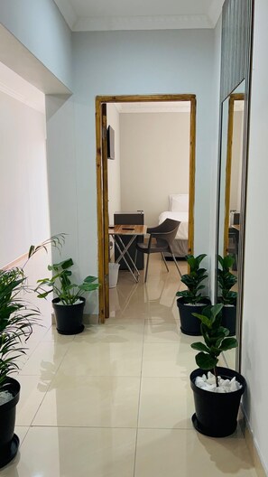Comfort Single Room | In-room safe, desk, laptop workspace, free WiFi - P Wake Luna Guesthouse (Swakopmund)
