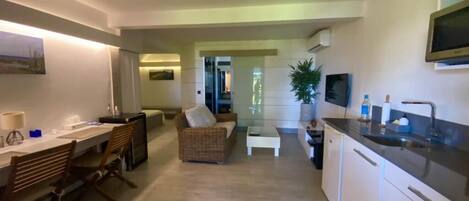 Apartment, City View | Living area