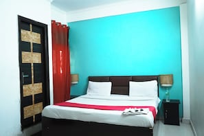 Deluxe Double Room, Balcony | Desk, free WiFi - Roomshala Hotel KD Plazav (Delhi)