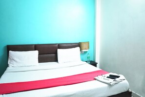 Deluxe-Doppelzimmer, Balkon | Schreibtisch, kostenloses WLAN