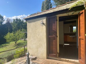 Property grounds - Piediluco cottage (Umbria)