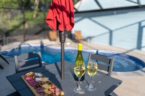 Outdoor dining - Ground Level Private Beach Home w/Pool & Beach Access- Adorable and affordable! (Gulf Shores)
