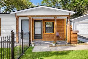 Exterior detail - Furnished 3BR Home Near Downtown Lancaster - Monthly Stays (Lancaster)
