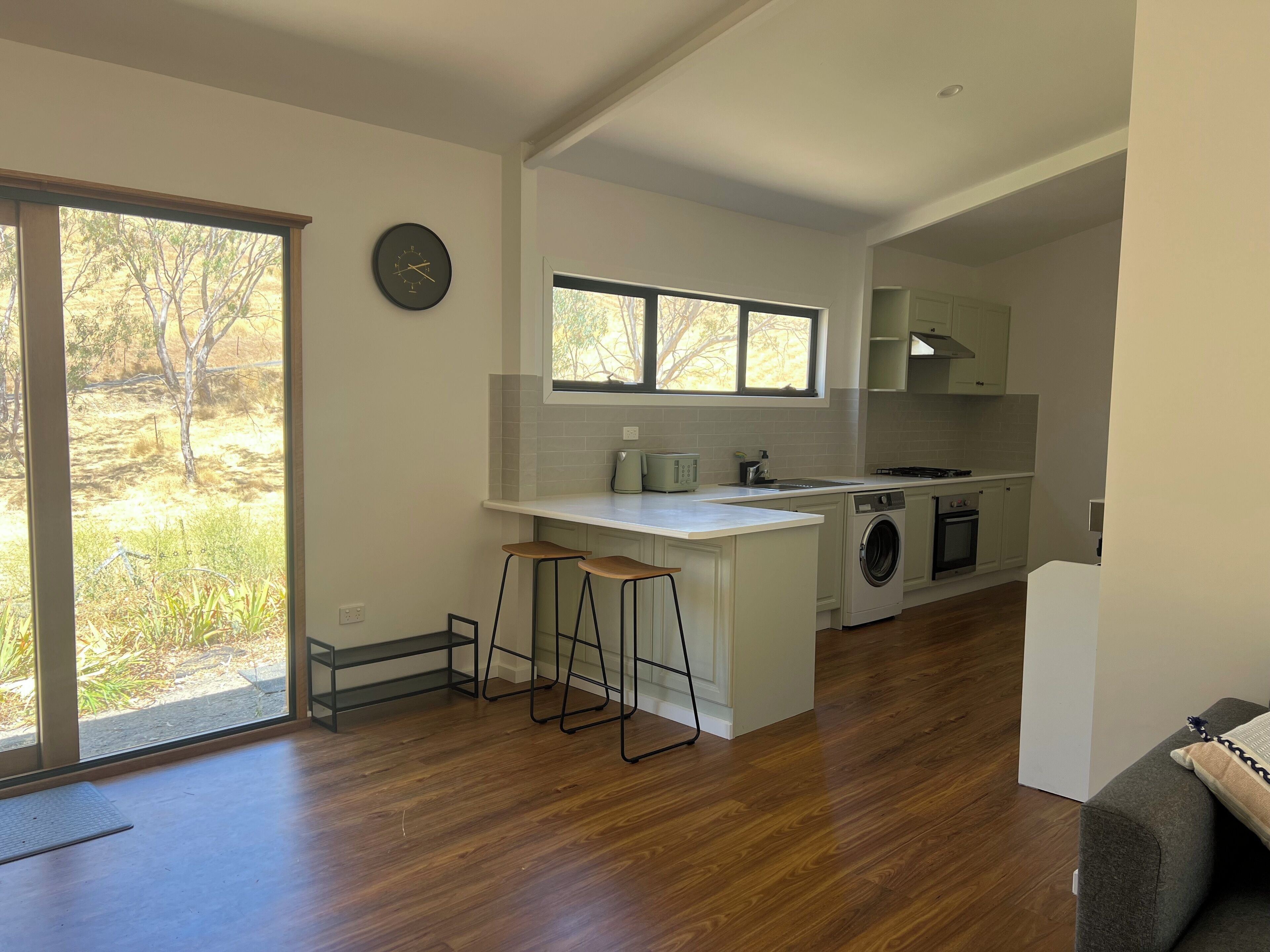 Mikroaaltouuni, uuni, liesi