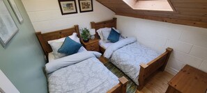 Casa, 3 habitaciones, patio, vistas al jardín | 3 dormitorios