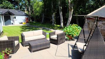 House, 3 Bedrooms, Patio, Garden View | Terrace/patio