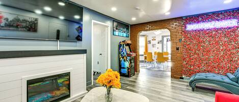 Apartment (3 Bedrooms) | Front of property