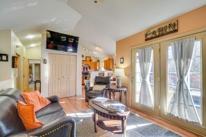 Apartment (3 Bedrooms) | Interior - Gatlinburg Lodge in Arts & Crafts Community! (Gatlinburg)