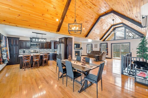 Gateway to Adventure! Brand-new Gloversville Home